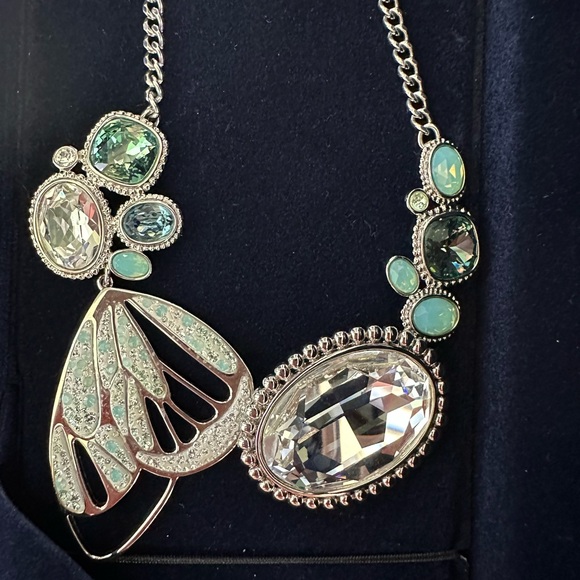 NWT Swarovski Nova Butterfly Set - Picture 2 of 3